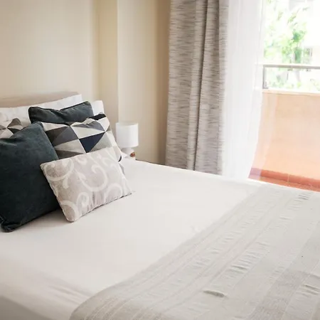 El Coloso, Cosy And Stylish Near The Apartment *